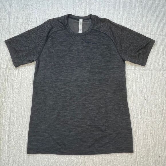 Lululemon Gray Performance Short Sleeve Swiftly Tech T-Shirt Size Medium - Picture 1 of 8